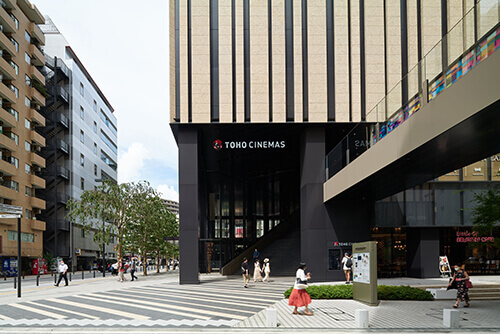 シネマプラザ・パークプラザ前イベントスペース